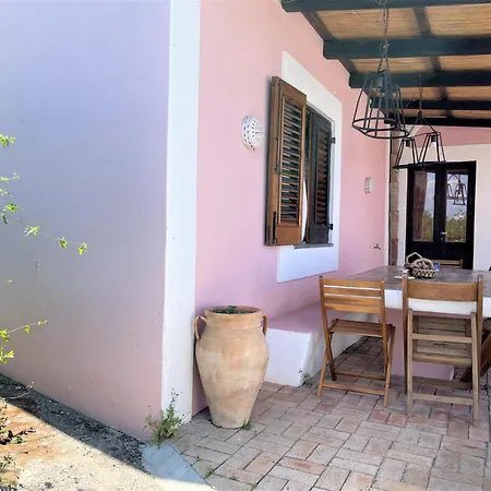 Casa Rosa - Santa Marina Feriehus *
